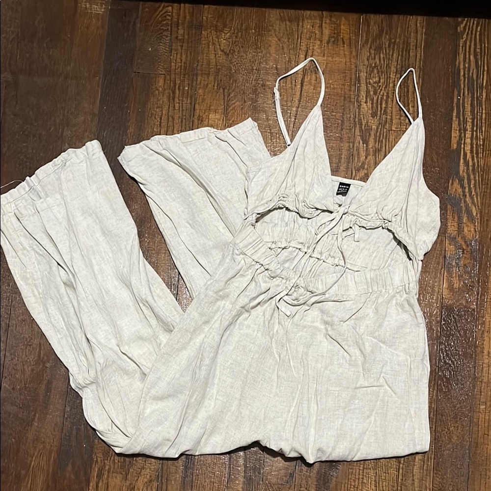 Chic Linen Jumpsuit in Cream